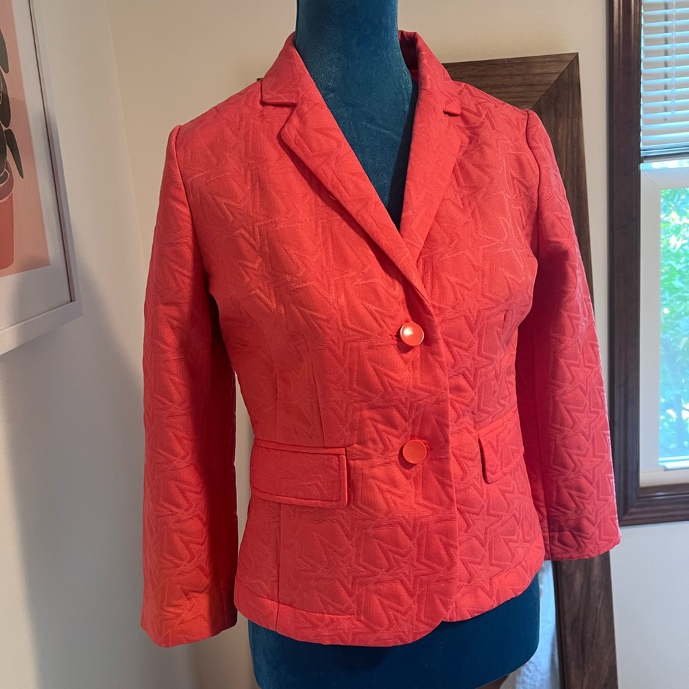 Vera Wang Coral Quilted Blazer. Size medium. Great color.